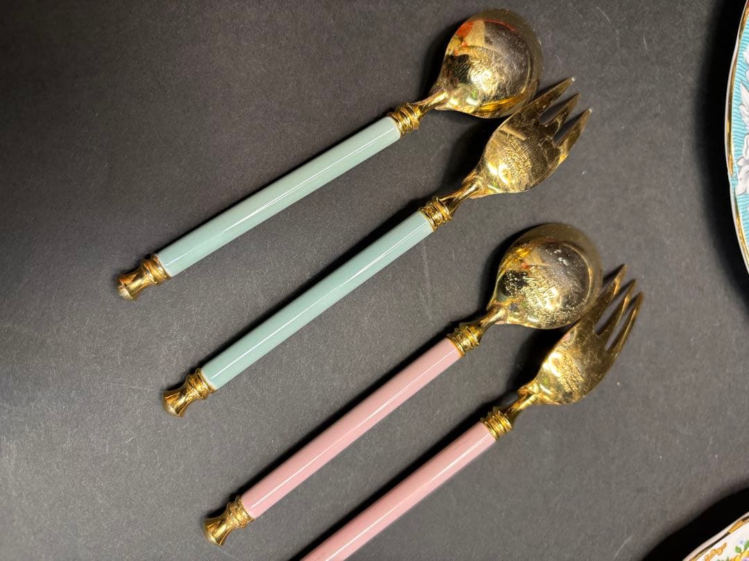 【訳あり価格】ロイヤルアルバート エンチャントメント ティートリオ 2セット