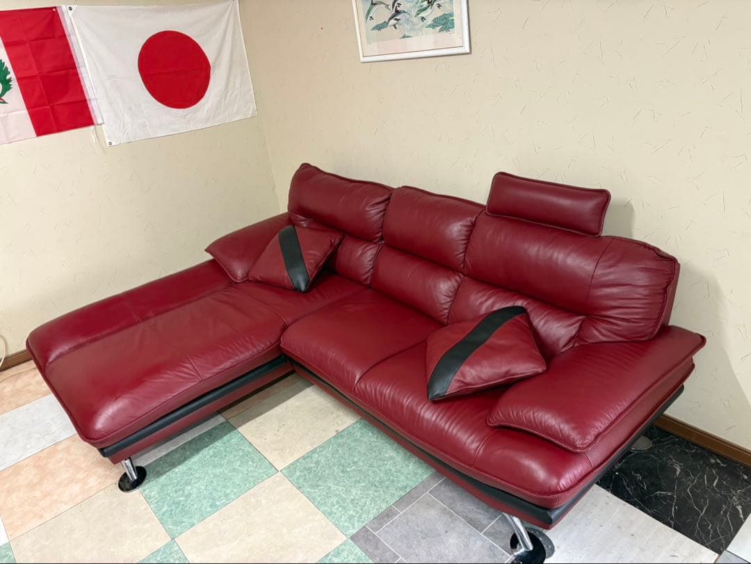 赤いレザー コーナーソファ 美しいソファ