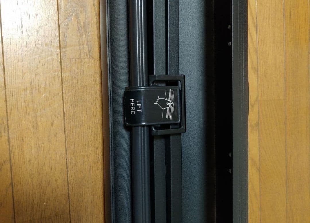 【美品】プロジェクタースクリーン　60インチ パンタグラフ