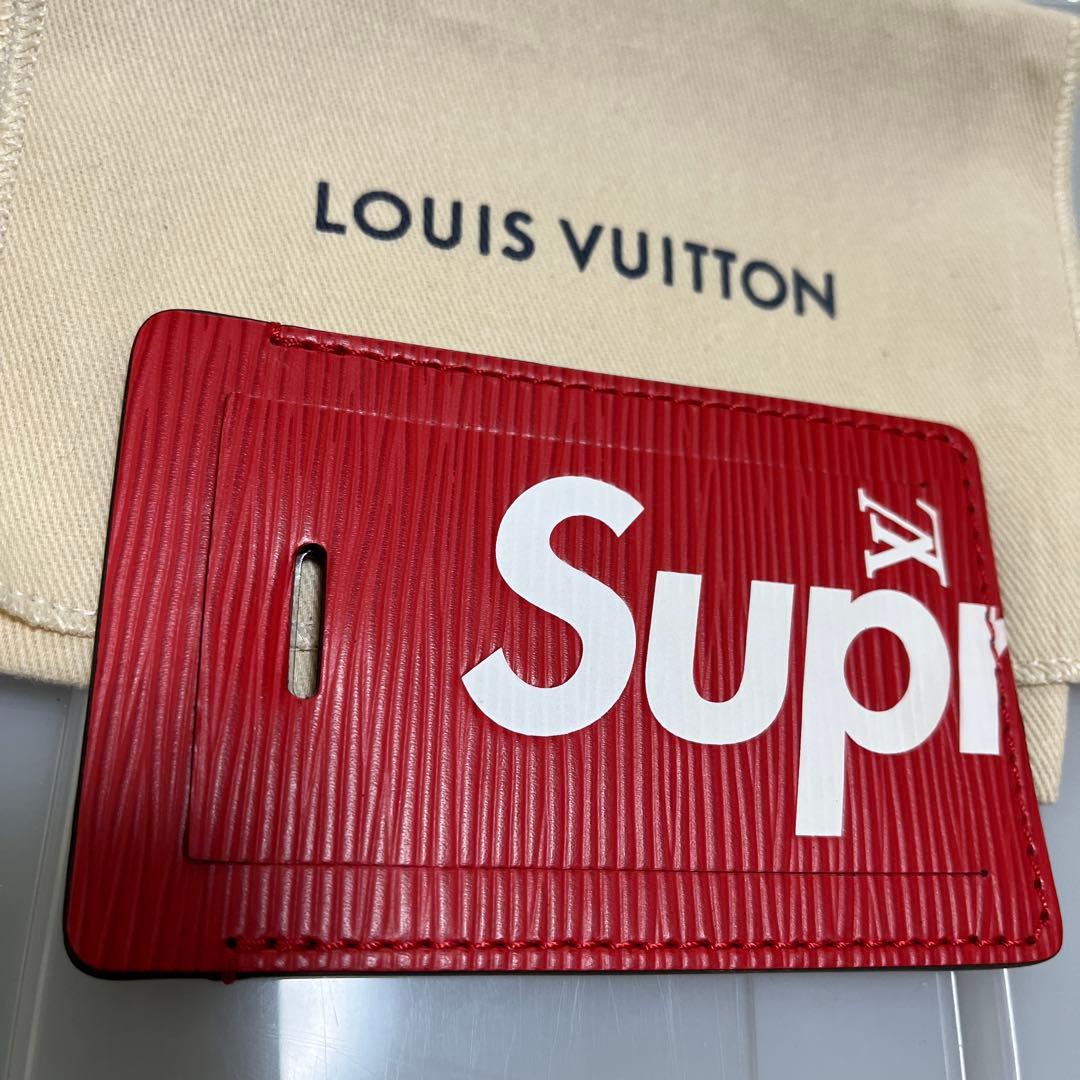 美品⭐︎ SUPREMEとLOUIS VUITTON レザー　ネームタグ　赤