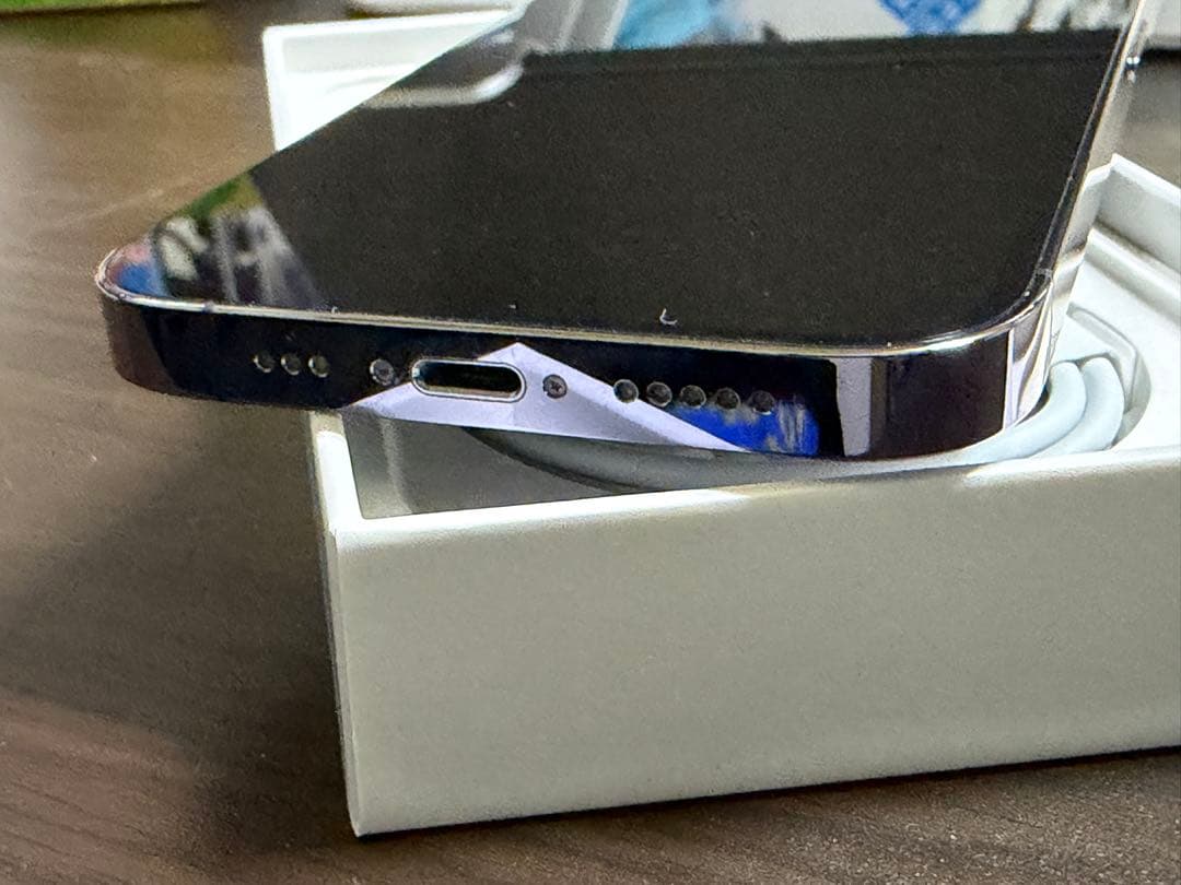 【外観極美品】iPhone 14 Pro 128GB ディープパープル