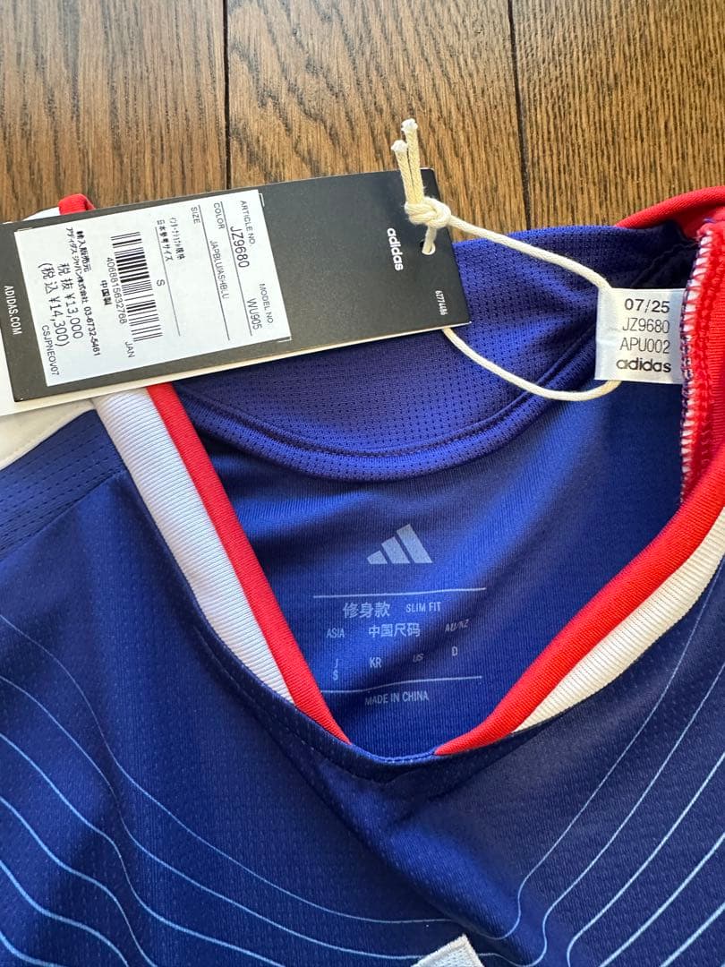 【新品タグ付】サッカー 日本代表 2026 ホーム　ユニフォーム S 長袖