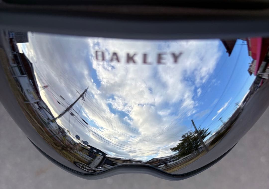新品未使用‼️オークリー　フライトトラッカーXM