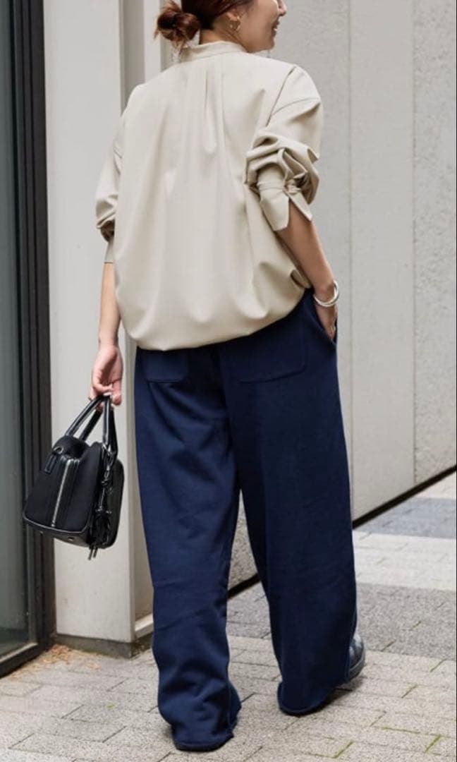 美品JOURNAL STANDARD ウーリッシュツイルタックボリュームシャツ