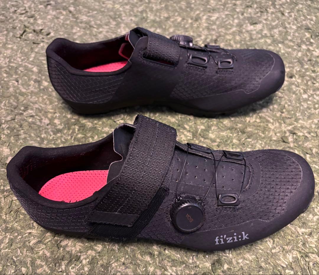 フィジーク FEROX CARBON ブラック シューズ