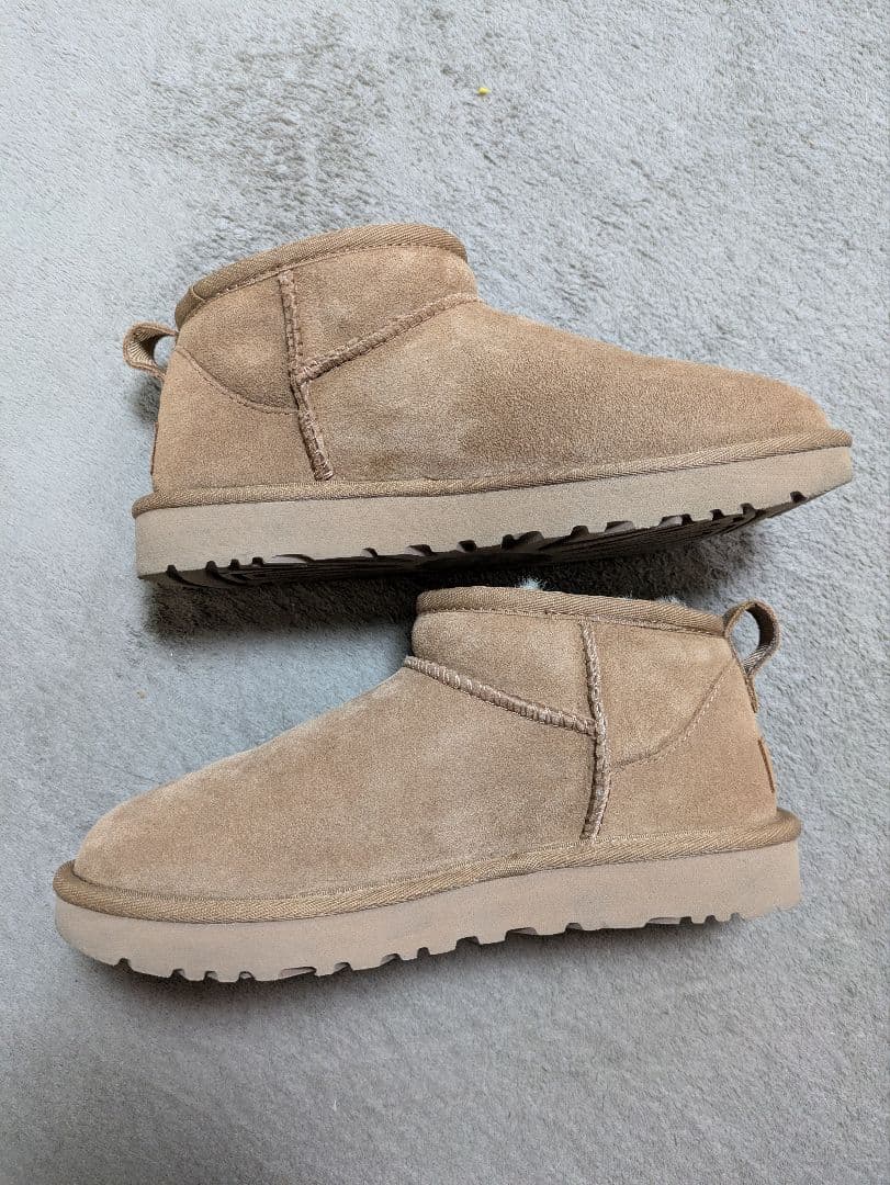 UGG　ウルトラミニ　チェスナットUSBポート36