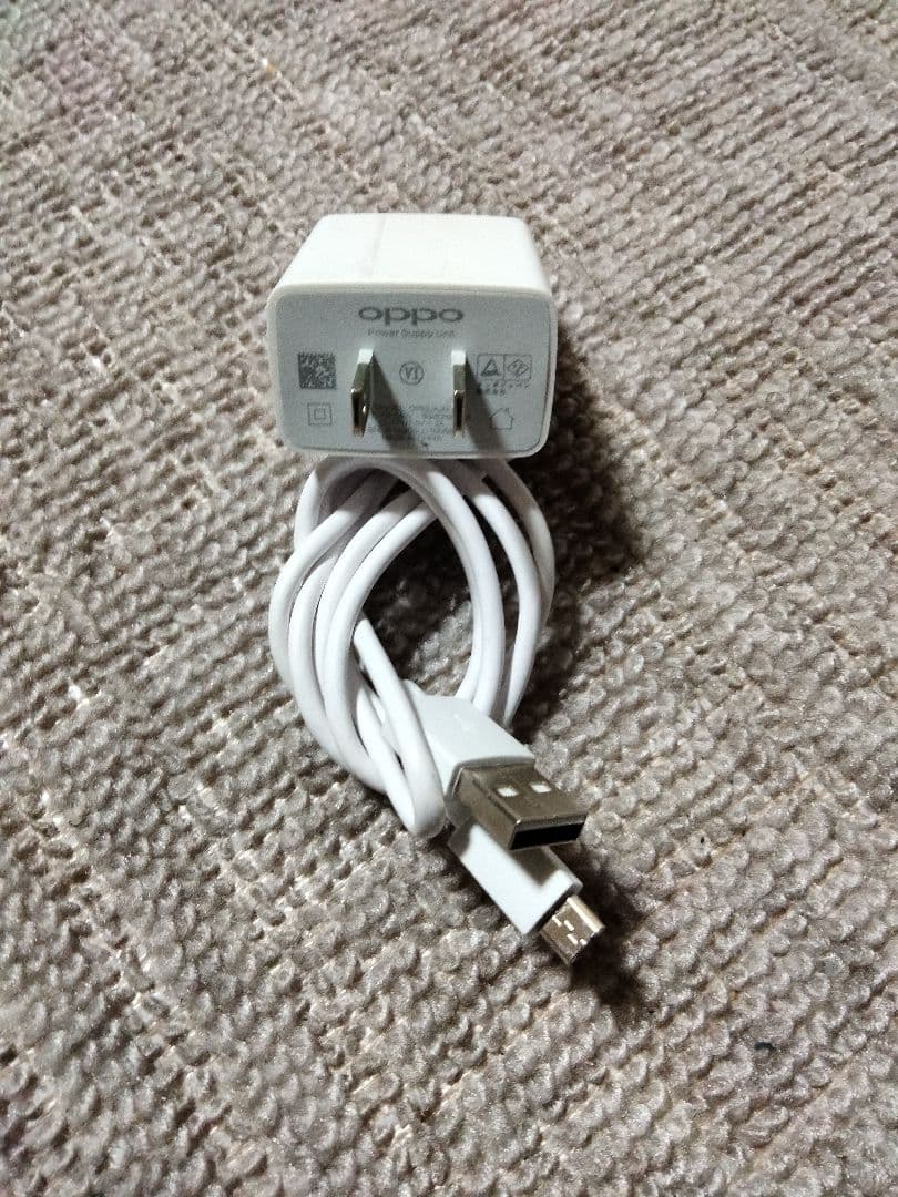 美品 OPPO AX7 本体 SIMフリー 64GB　充電器付属