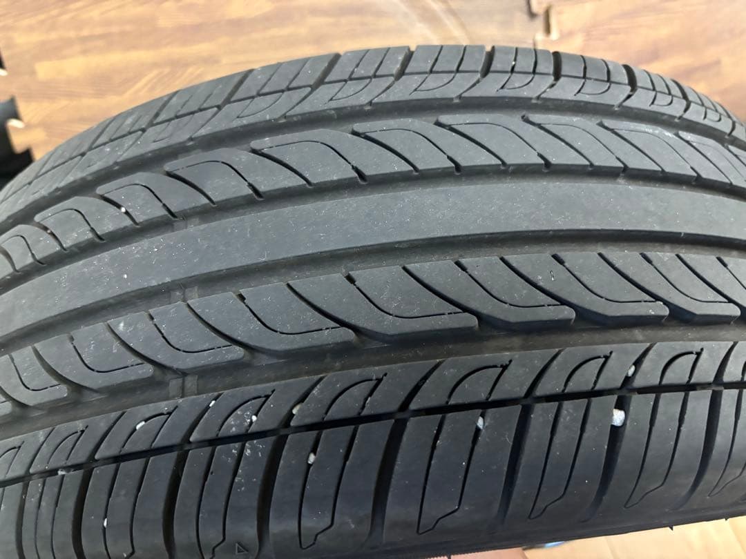 Warwick 18インチ 7j4本セット215/45r18(美品）