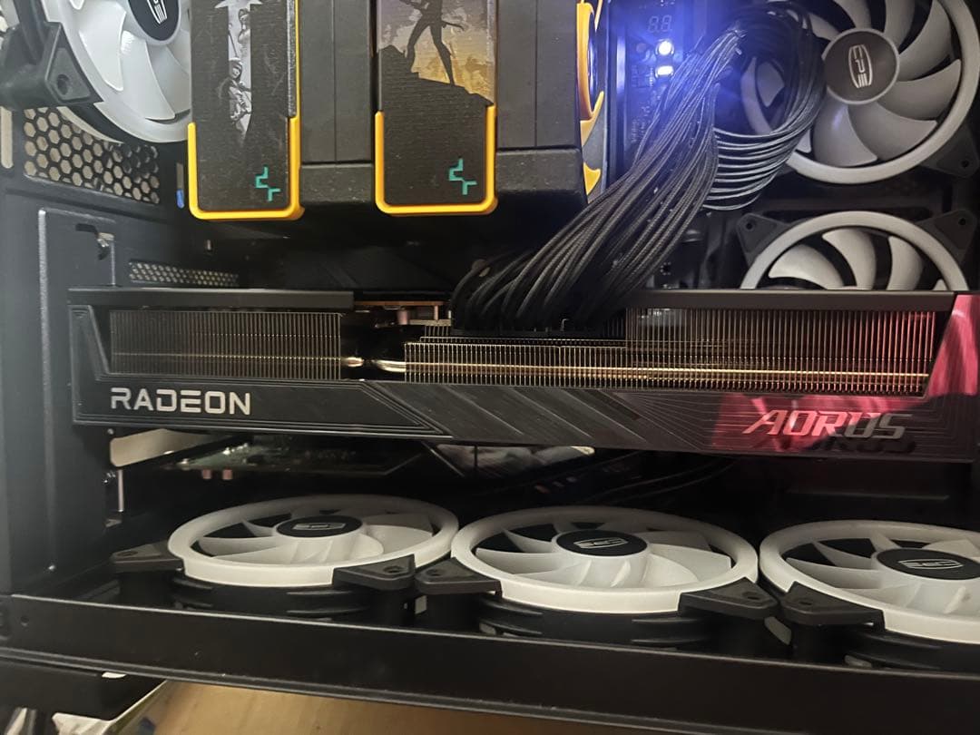 グラフィックボード・グラボ・ビデオカード AMD RADEON RX9070XT