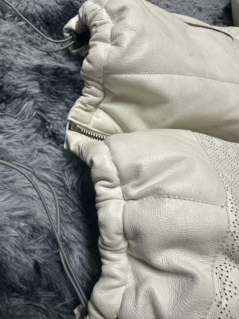 希少　686 レザースノーボードウェア　ホワイト