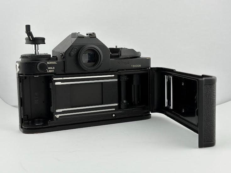 ★美品★キヤノンNEW F-1 アイレベル＋レンズ★シャッター全速、露出計OK★