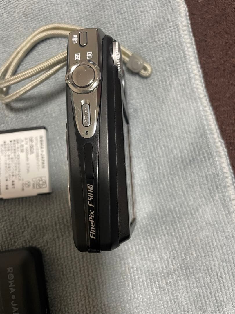 Fujifilm FinePix F50 fd コンパクトデジタルカメラ