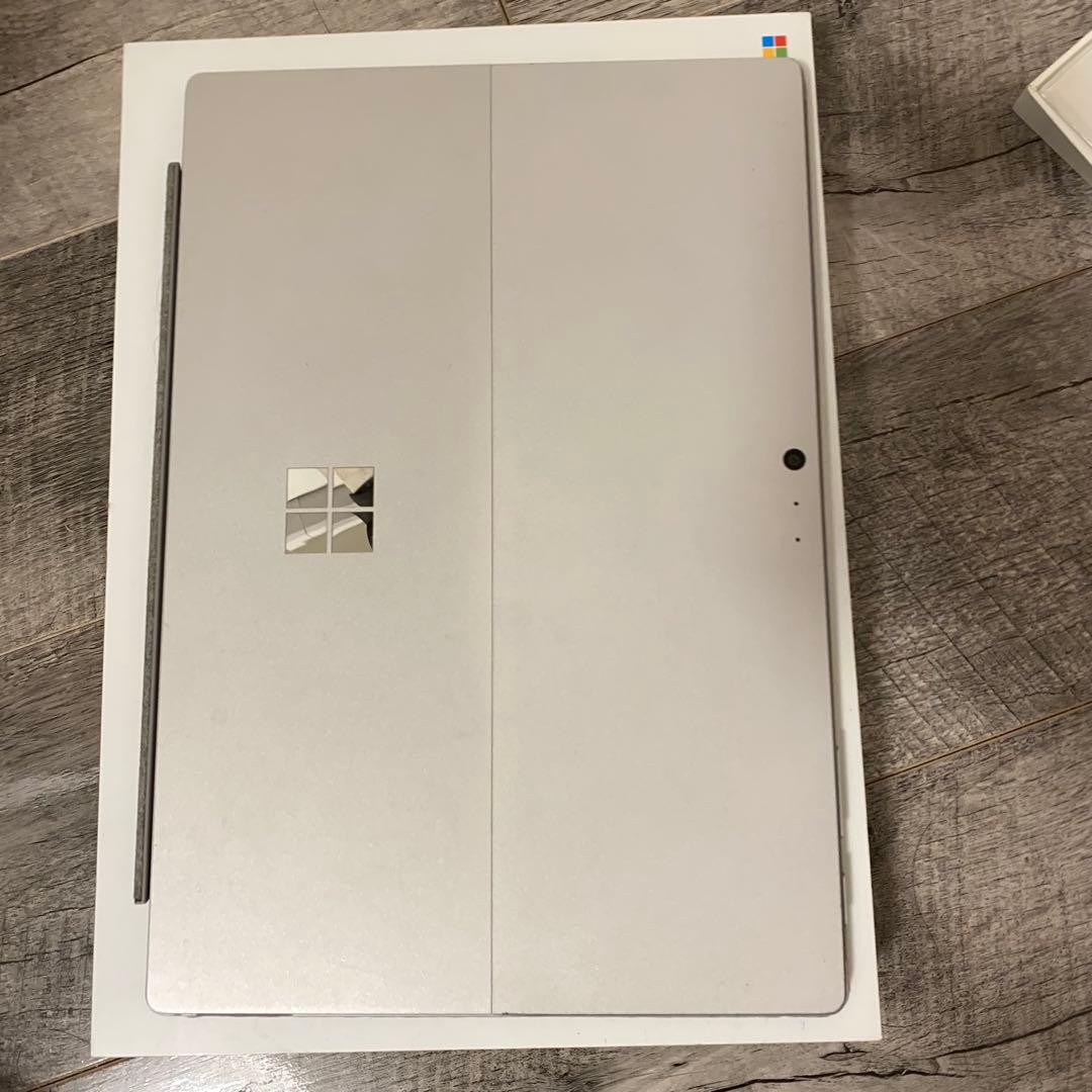 Windowsタブレット本体 Microsoft Surface Pro 5 256GB Model 1796