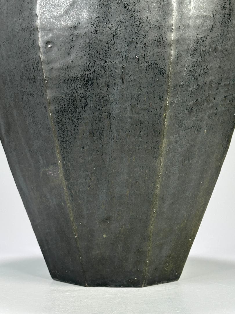 日本美術　矢野直人　黒唐津　花生　面取壺　美品　共箱　共布　本物保証