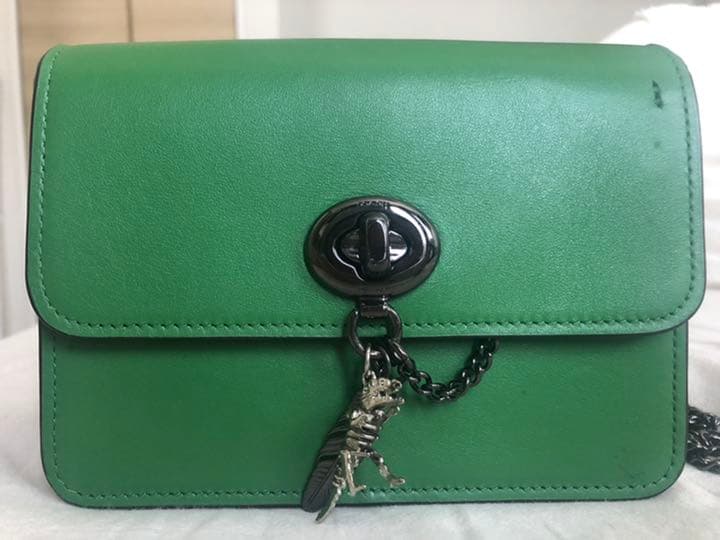 【美品】コーチ バワリー クロスボディ リファインド カーフ レザー チャーム