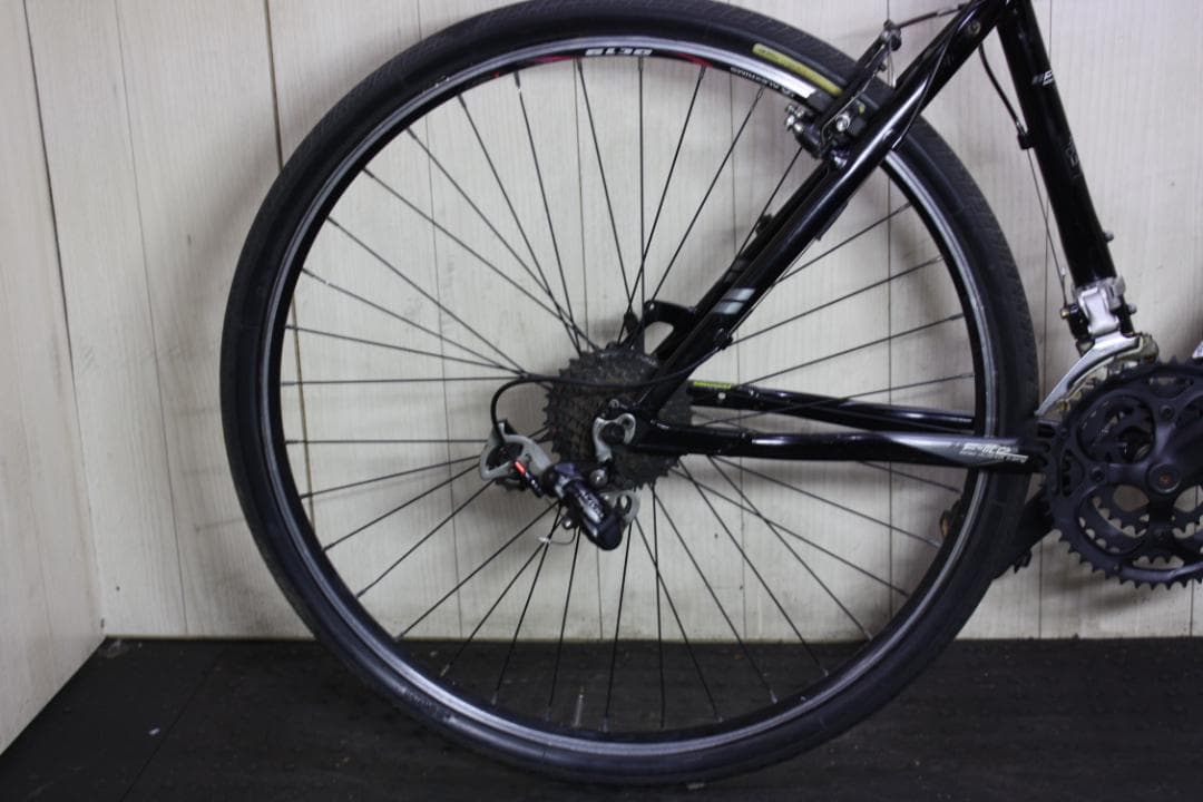 FELTフェルト F-LITE 700C アルミ 24速 480mmクロスバイク