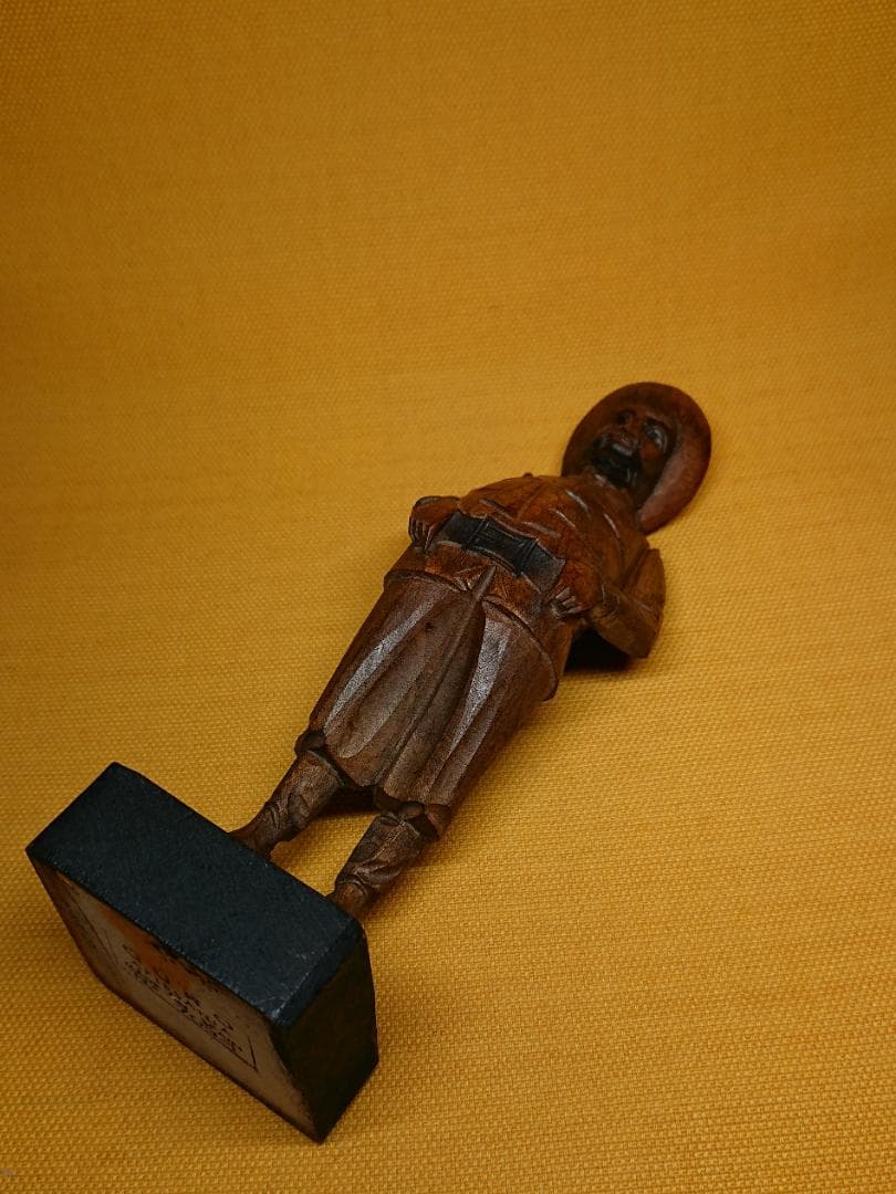人形　木彫り　彫像　ヨーロッパ　置物　インテリア　工芸品　美術品　A1709