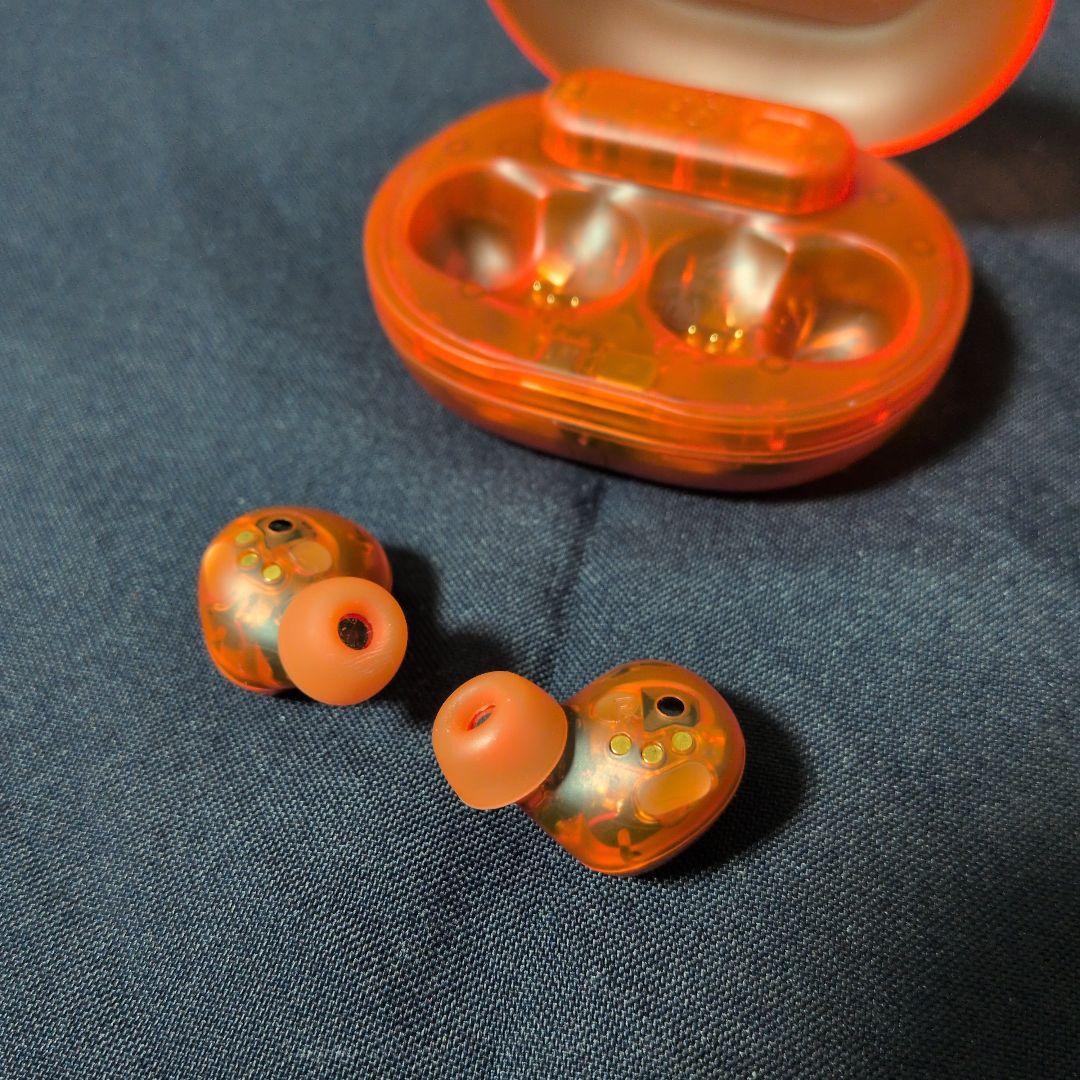 中*瑛様 SteelSeries ARCTIS GAMEBUDS 限定版