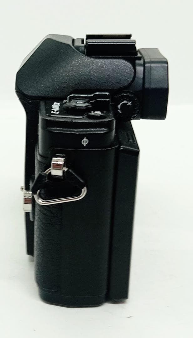 OLYMPUS OM-D E-M10 MarkIII ミラーレスカメ SD付き