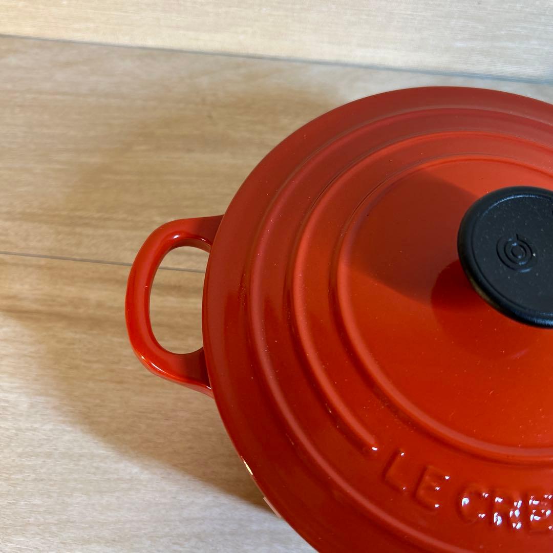 ルクルーゼ　ココットロンド　18cm チリレッド レッド　両手鍋　鍋