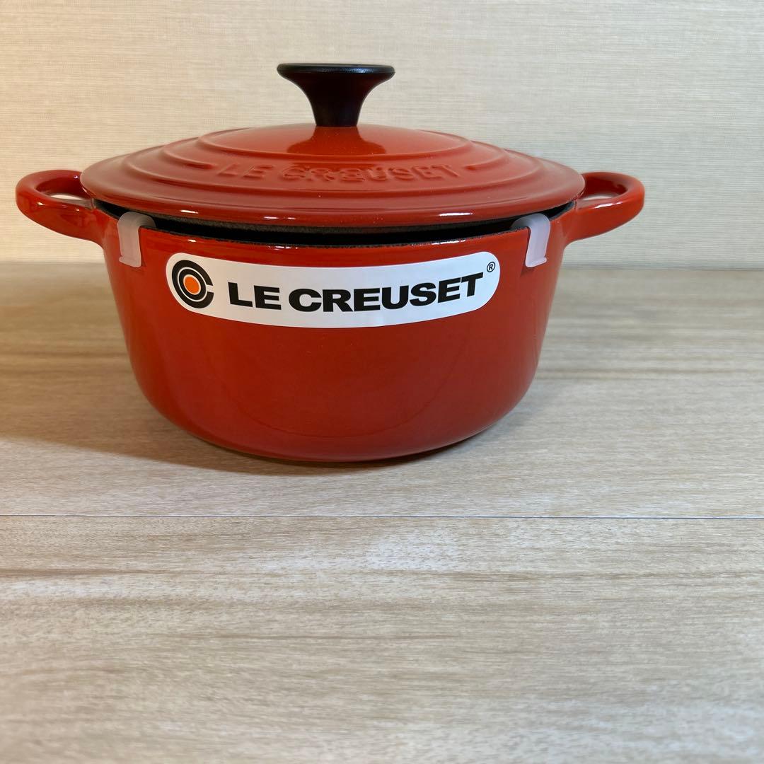 ルクルーゼ　ココットロンド　18cm チリレッド レッド　両手鍋　鍋