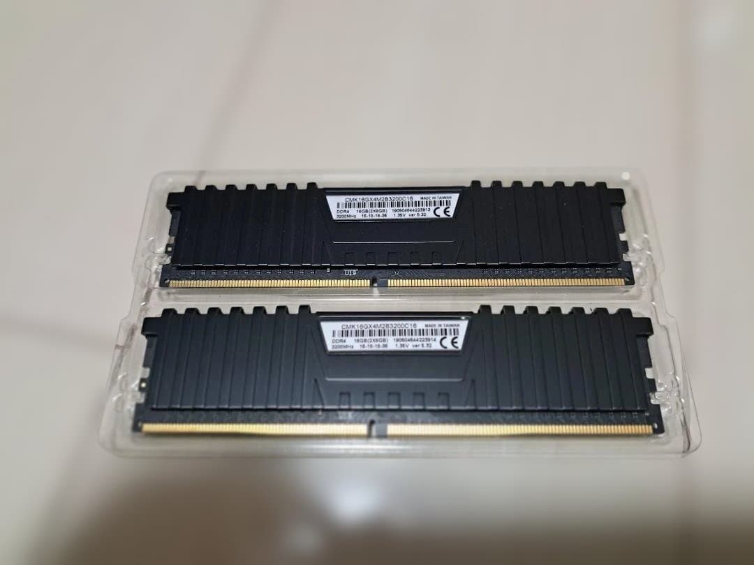 CORSAIR DDR4-3200MHz 16GB (8GB×2枚キット)
