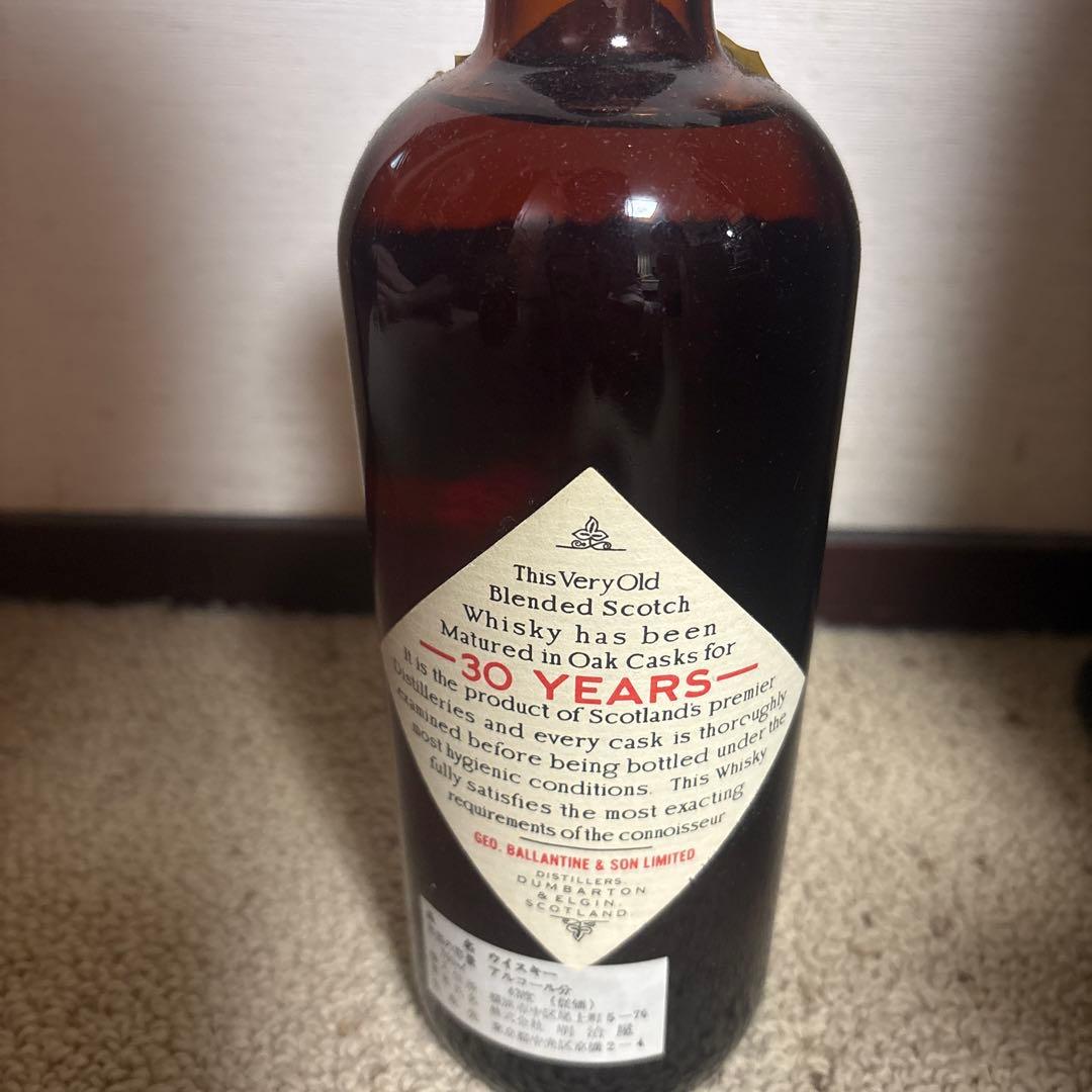 ス*んバランタイン30年 古酒 赤キャップ Scotch 未開封・未使用