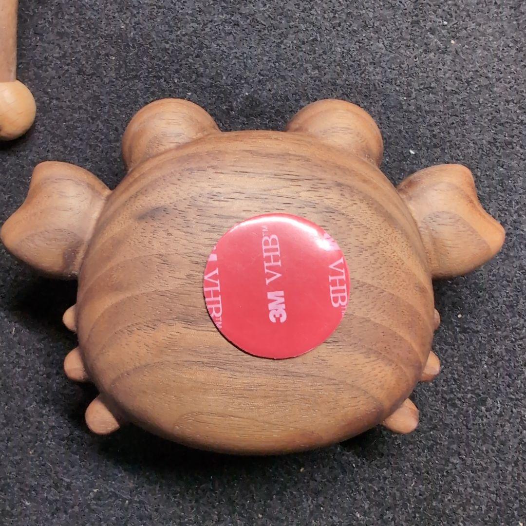 【WOODPEPE】ドアベル カニ　木製　人形　原始人Primitive 低め