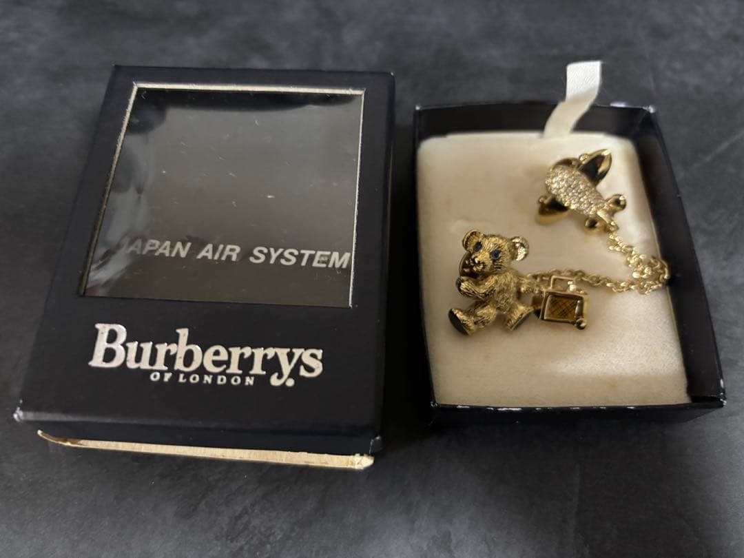 Burberrys JAL ブローチ バーバリー ピンバッジ 機内販売限定