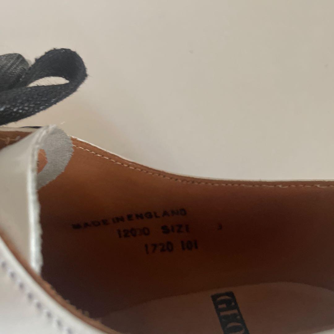 E COX ホワイトDリング編み込みシューズサイズUK3