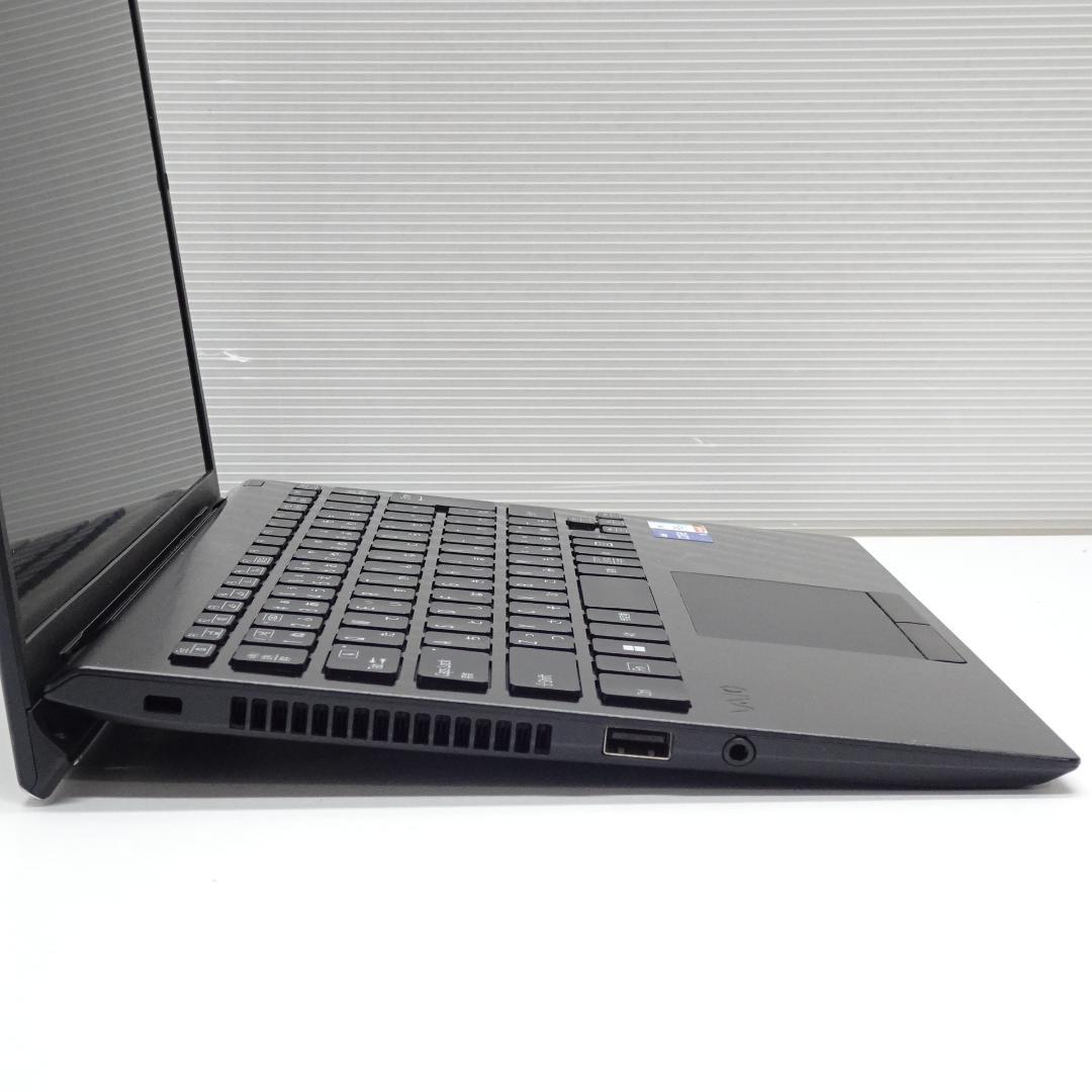 VAIO Pro PG 第12世代 i5 8G SSD256G 13.3 FHD