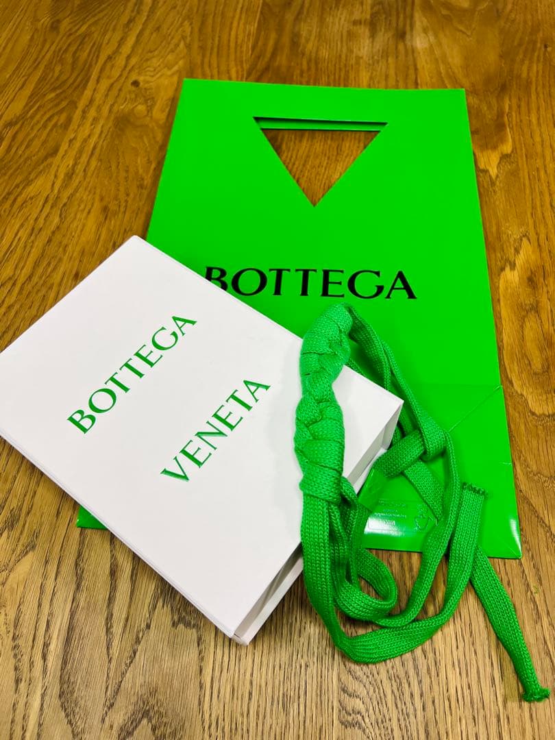 未使用新品 BOTTEGA VENETA トライアングル キーリング