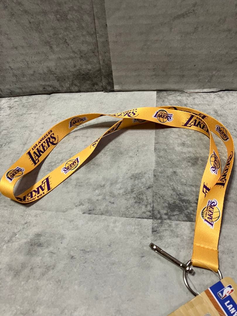 レイカーズ イエロー NBA ストラップ クリップ付き バスケットボール