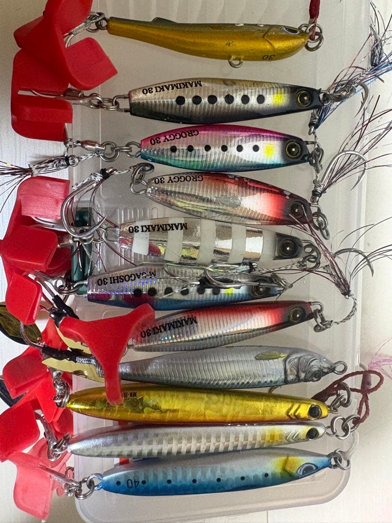 ショアジギングルアー 様々