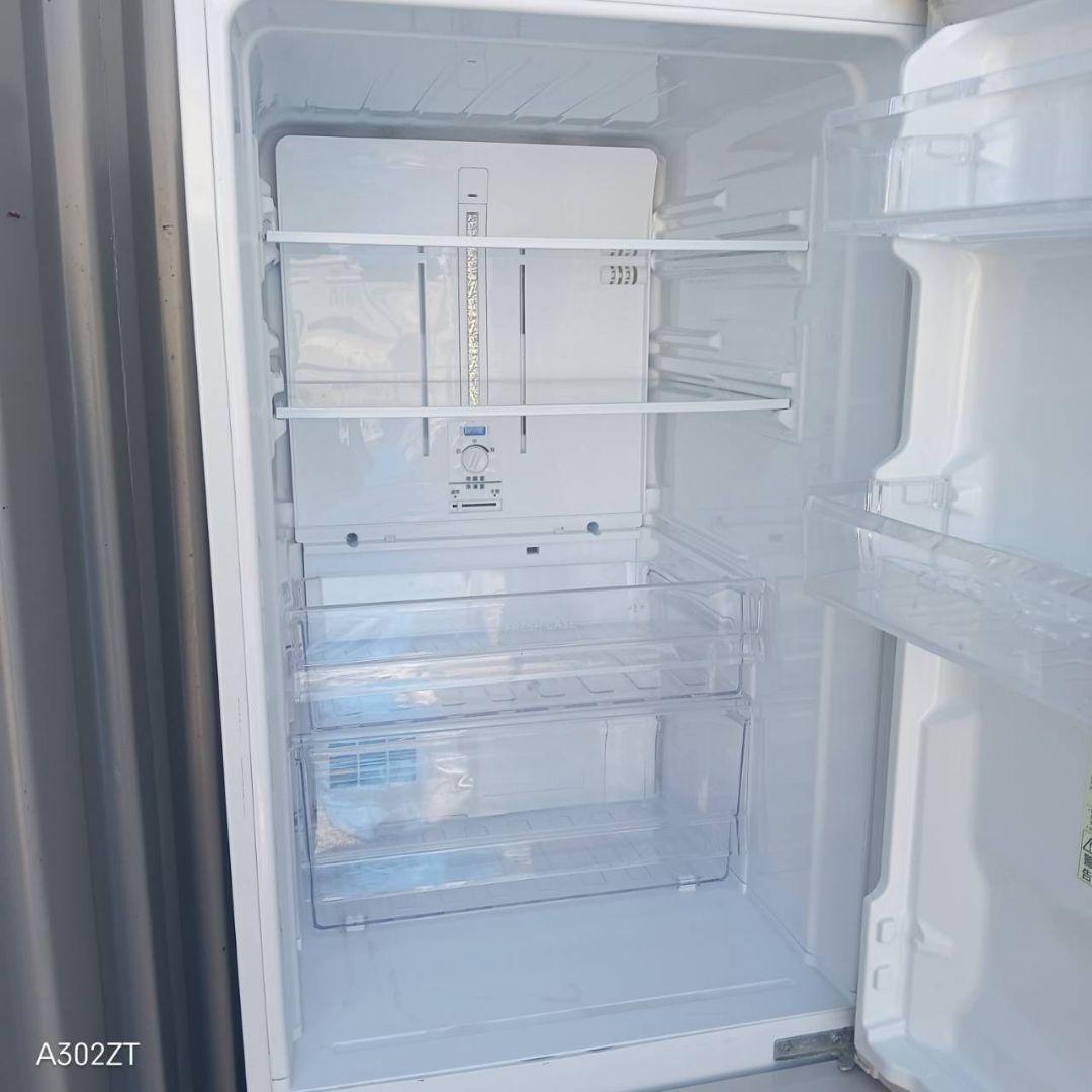 1610 訳あり特価品　SHARP　大型冷蔵庫　271L