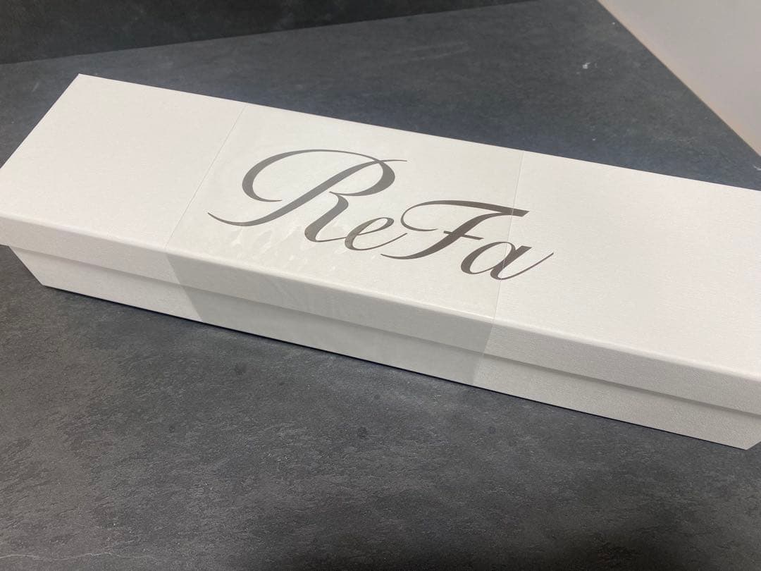 2024年製 ReFa リファ ストレートアイロン プロ ホワイト