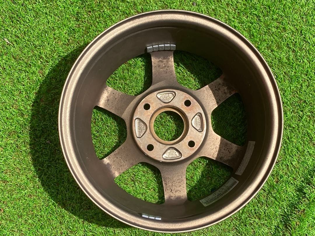 AZ-1のフロントで使用 RAYS TE37 14インチ6J114.3ホイール