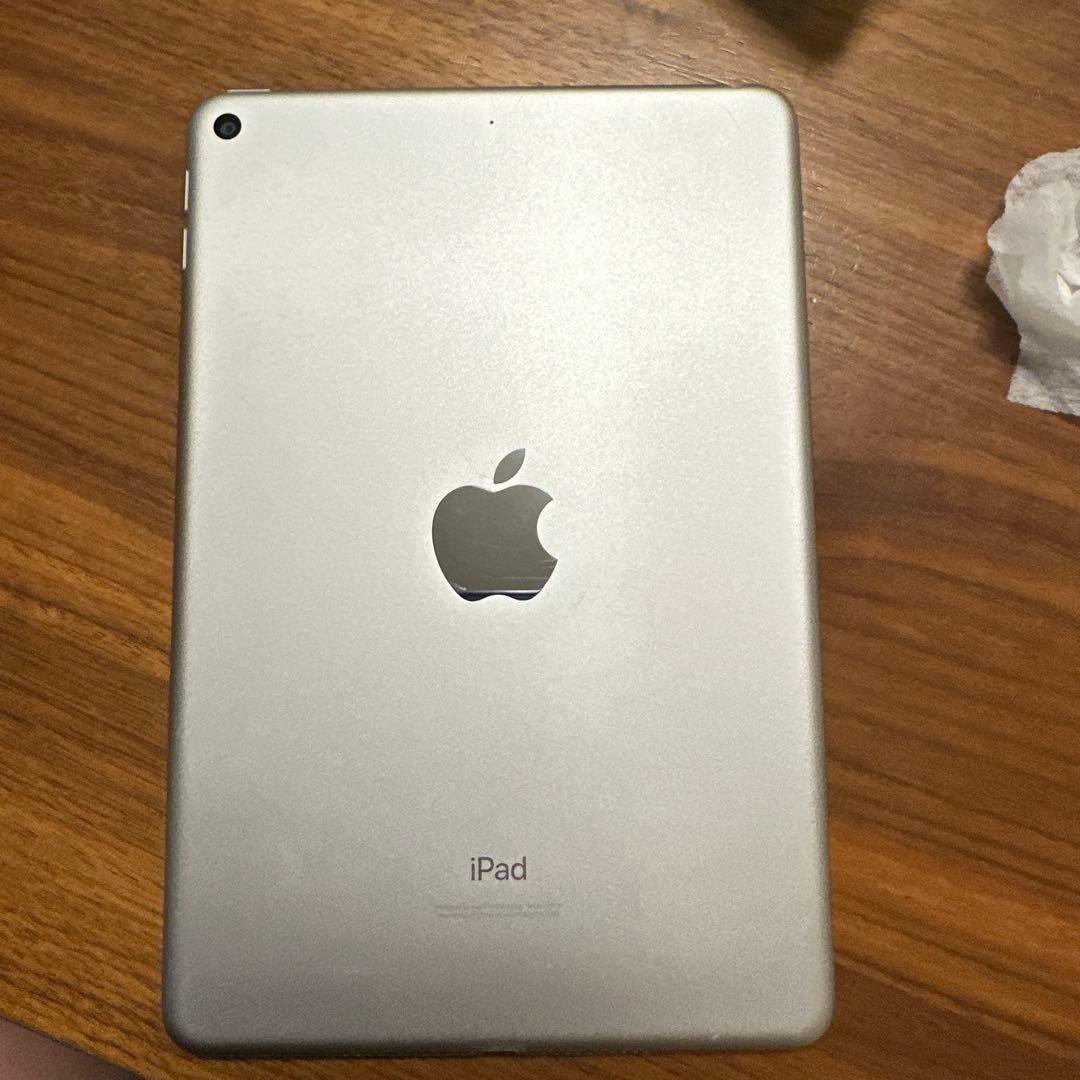 iPad mini（第5世代）シルバー Wi-Fi 256GB A2133