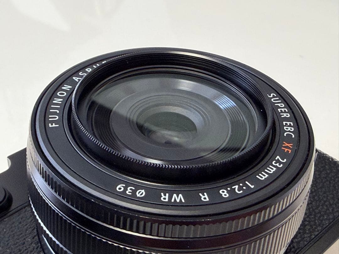 新同品　FUJIFILM X-E5 XF23mmF2.8 R WR レンズキット