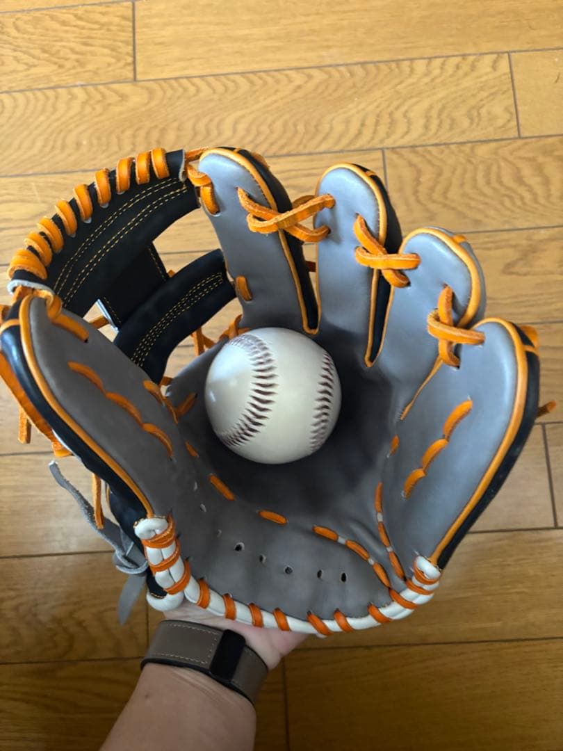 ジ*ー様 DiO 硬式野球グローブ 黒/オレンジ
