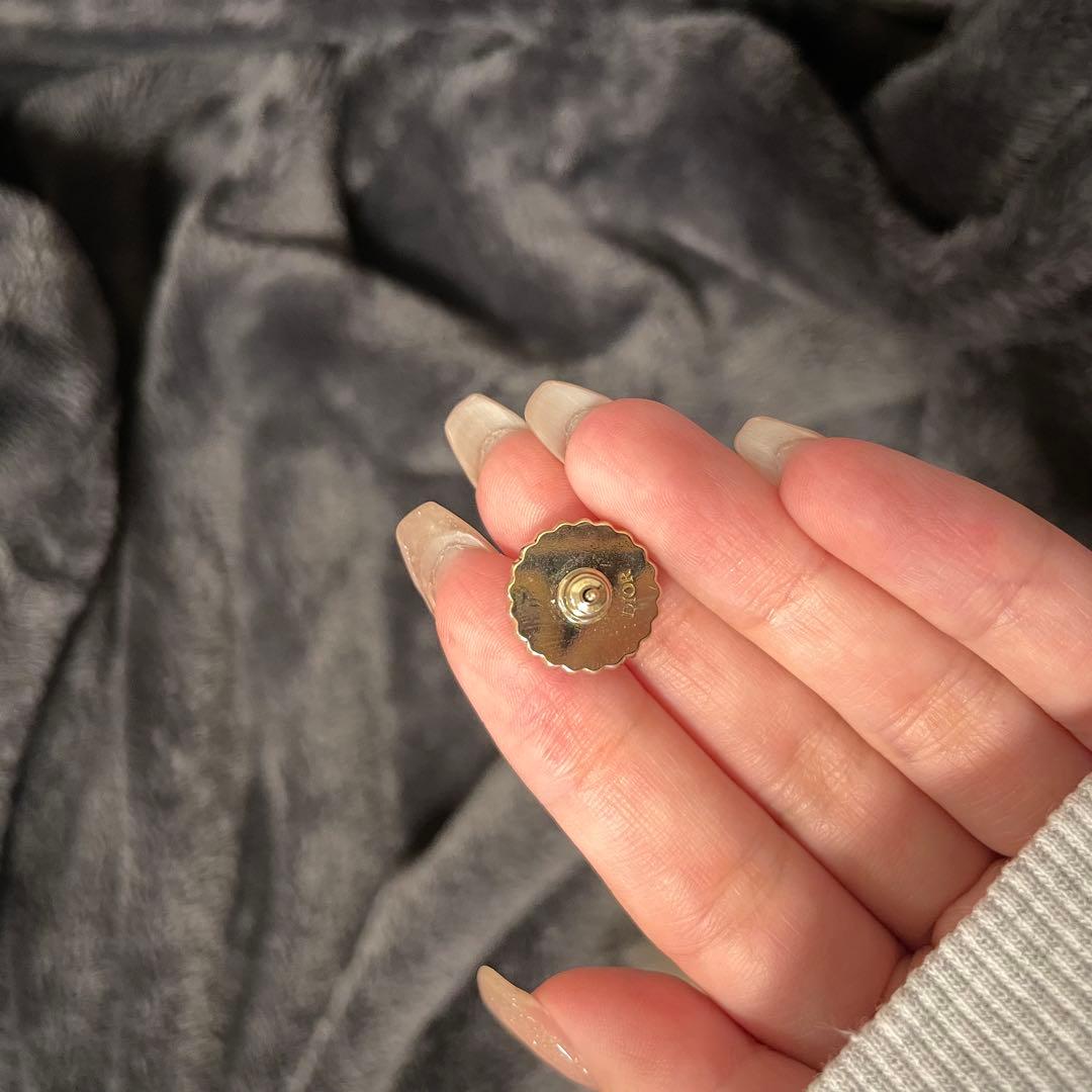 Dior Petit CD Baroque スタッドピアス