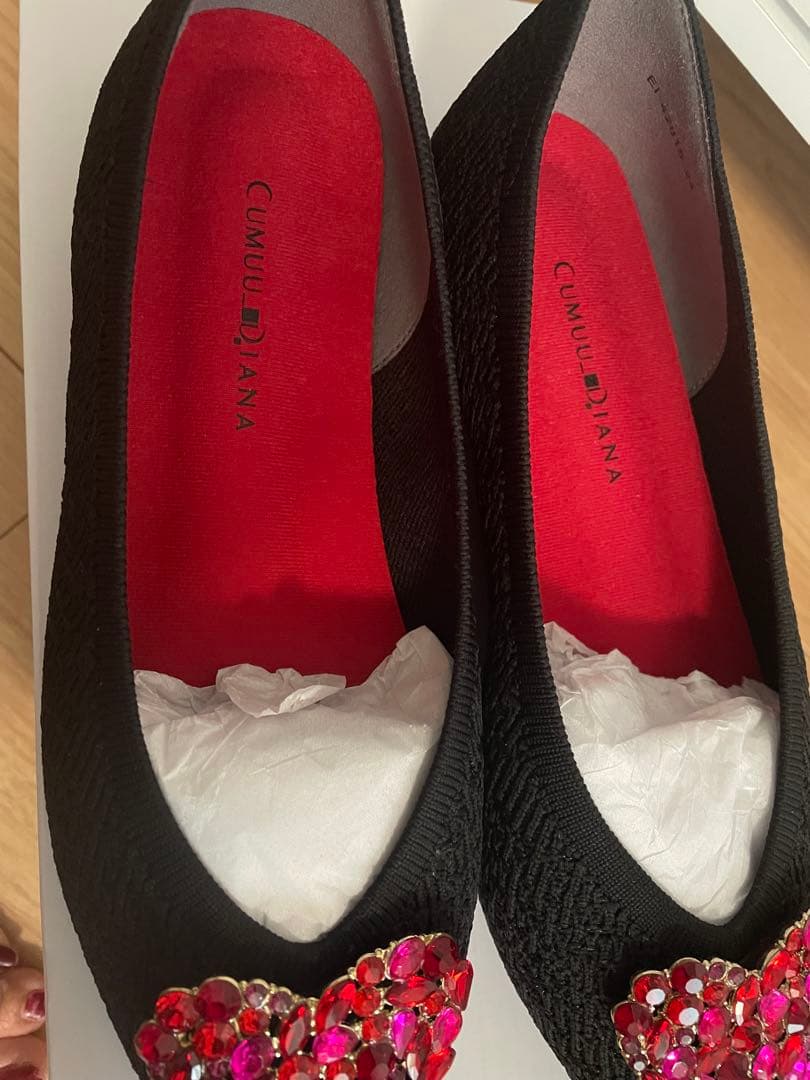 ぴ　新品★ダイアナ24.0ハートビジュー付きニットフラットシューズ