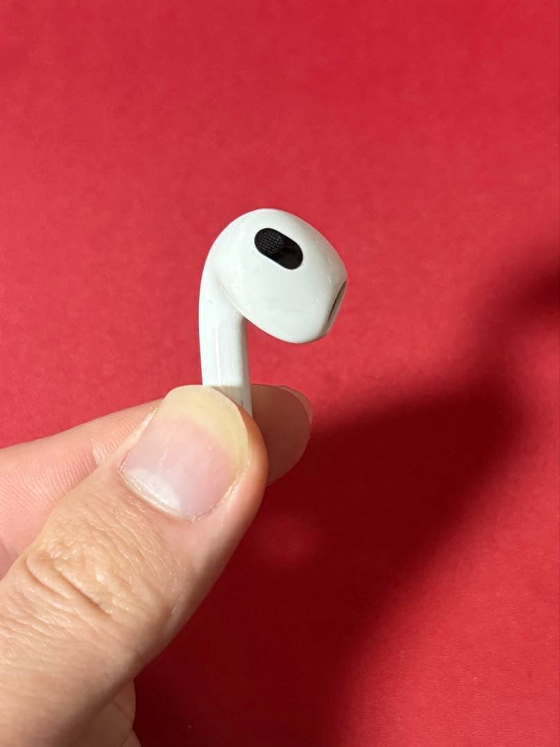 AirPods（第3世代）本体＋充電ケース