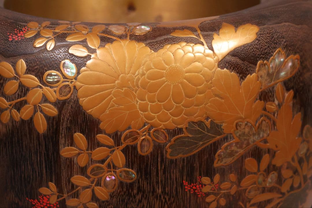 花鳥蒔絵 螺鈿細工 桐火鉢 幅31cm 高20cm 金蒔絵 漆芸 草花【MB68