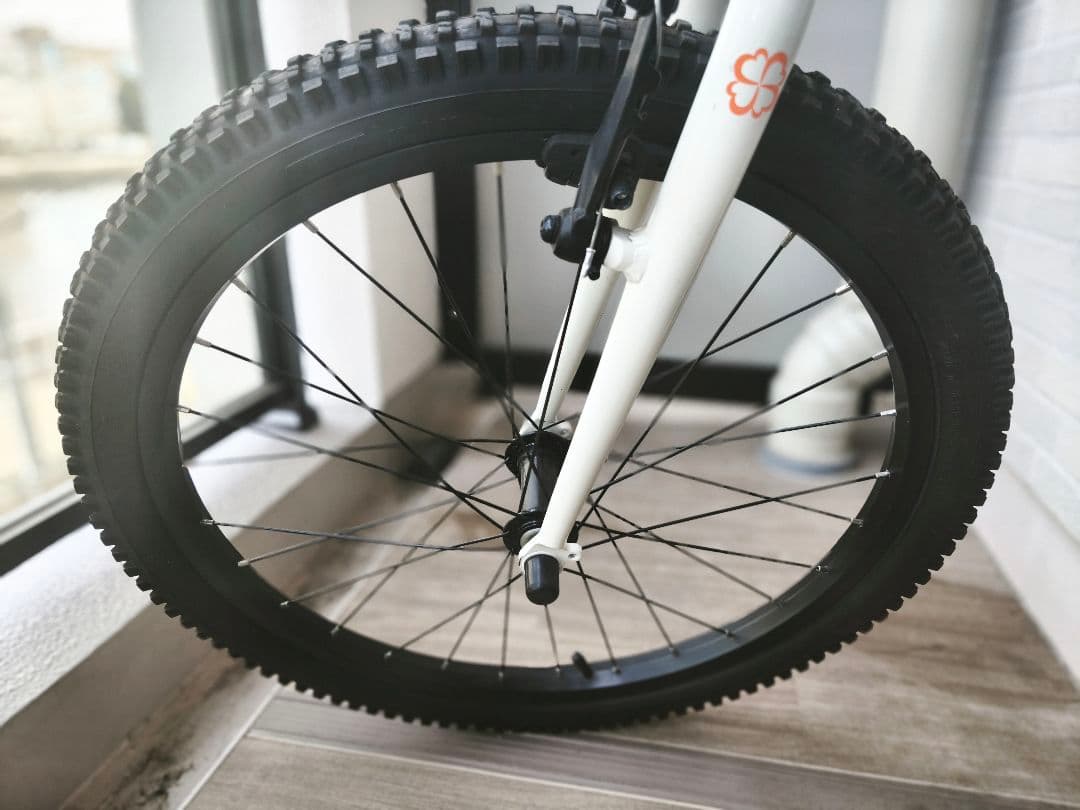 身長:118-140cm 超軽量9kgヨツバサイクル22 　手渡し