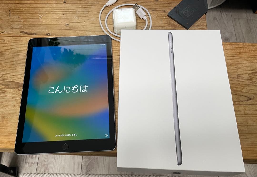 iPad 第5世代 32GB スペースグレイ