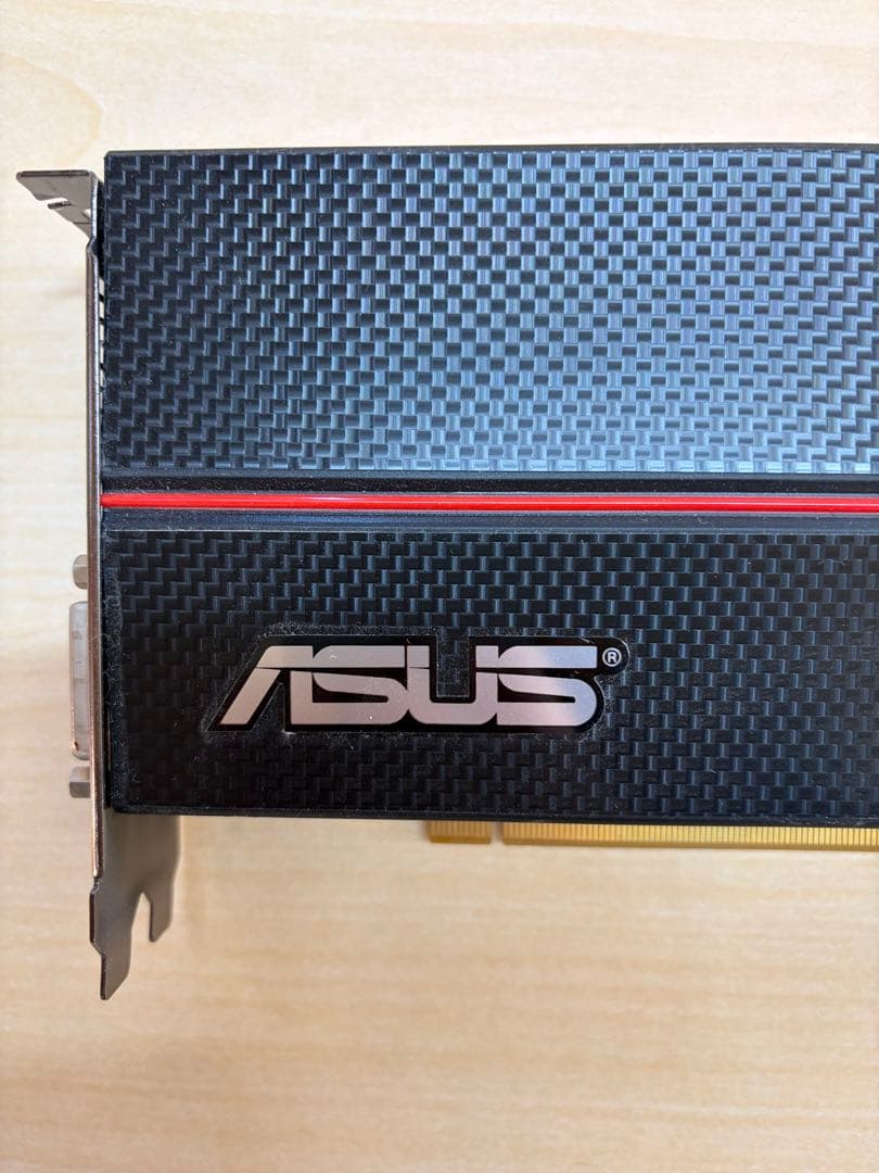 動作品 ASUS グラフィックボード ファン付き￼