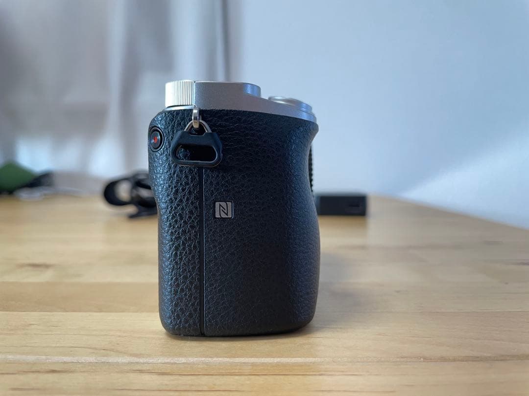 SONY α6000 シルバー 本体と付属品