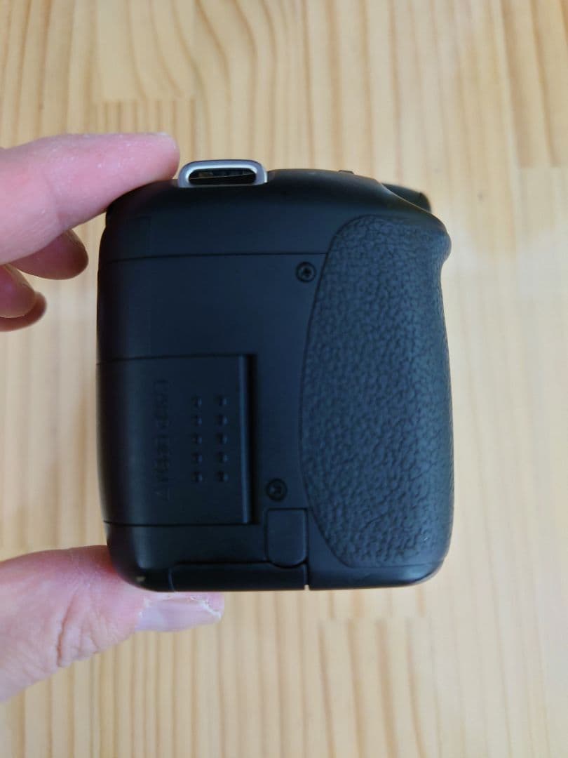 Canon EOS Kiss X4 EF-S 18-55mm 約13019回