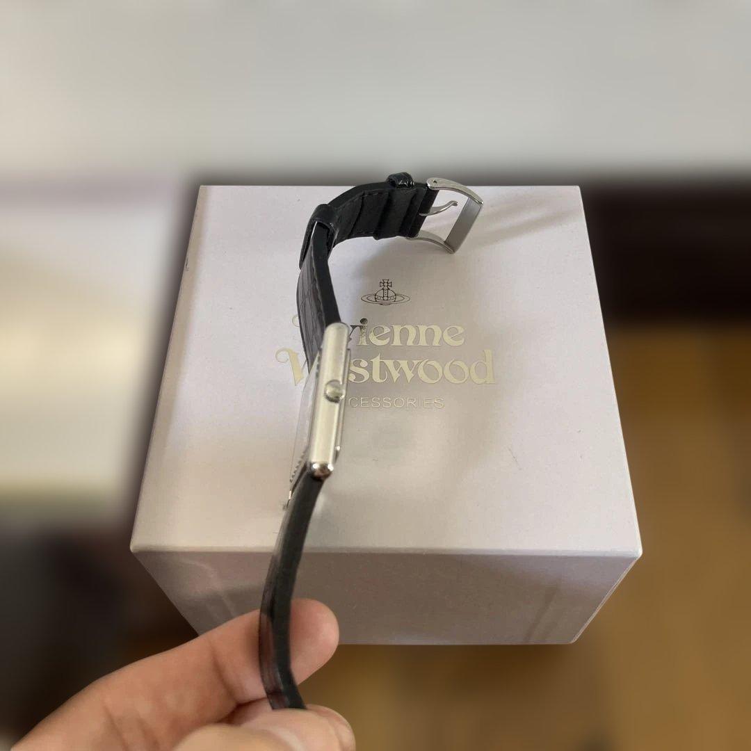 Vivienne Westwood 腕時計　VW10D8-09